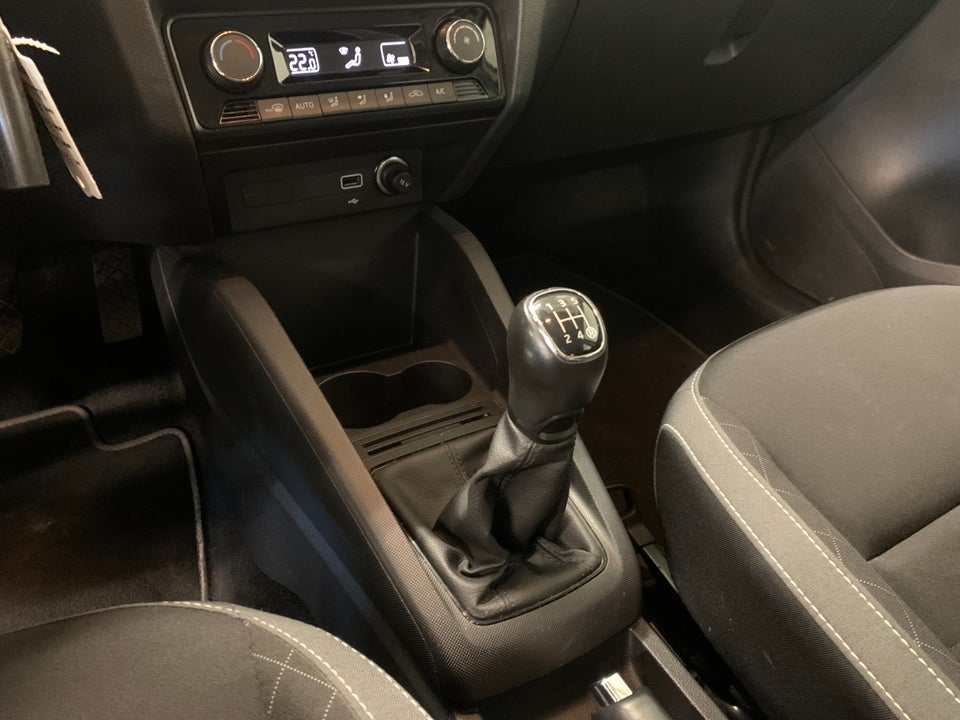 Skoda Fabia 1,0 MPi 60 Ambition Combi 5d