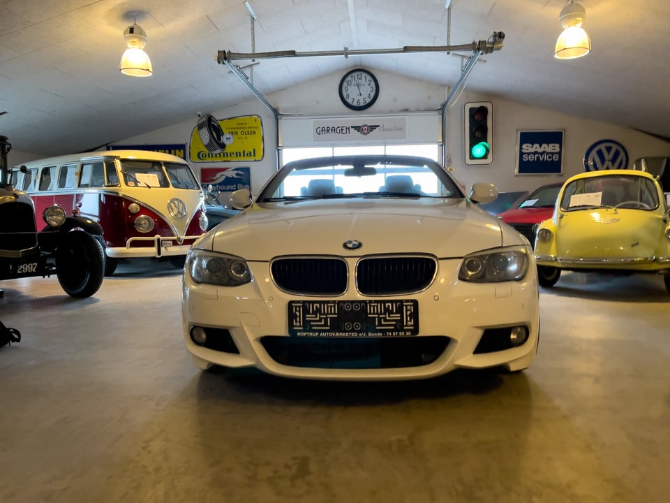 BMW 320d 2,0 Cabriolet 2d