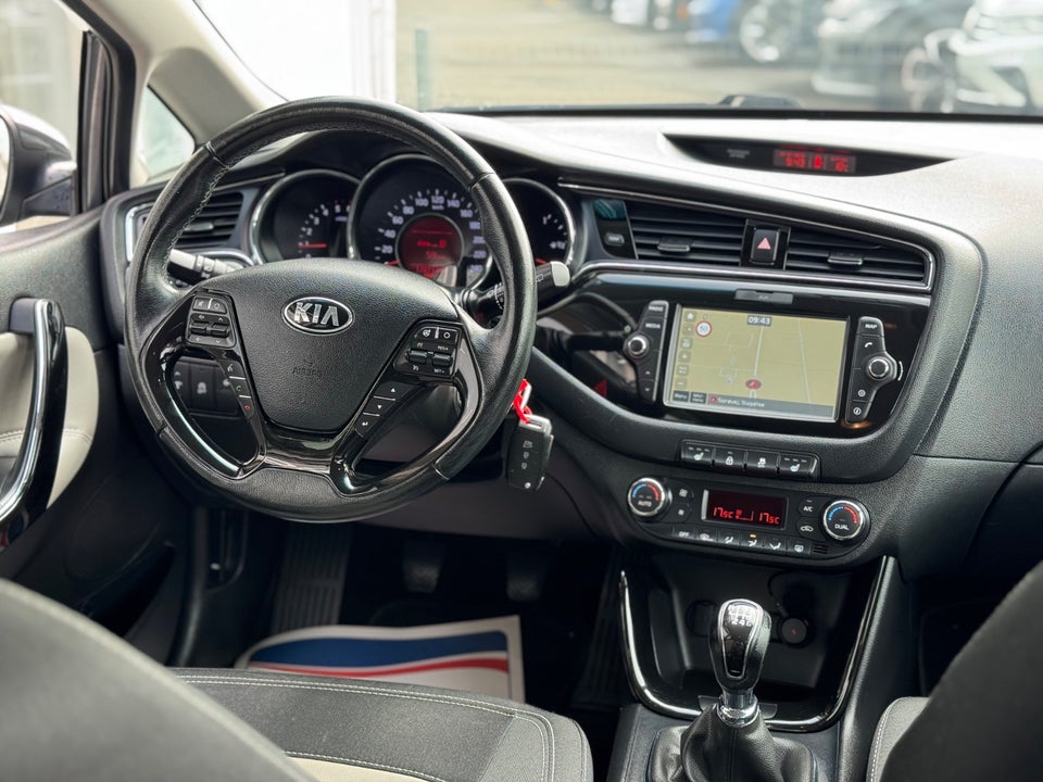 Kia Ceed 1,6 CRDi 110 Attraction SW 5d