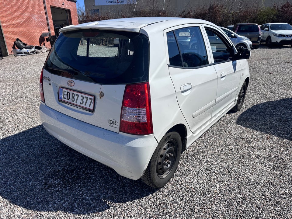 Kia Picanto 1,1 EX 5d