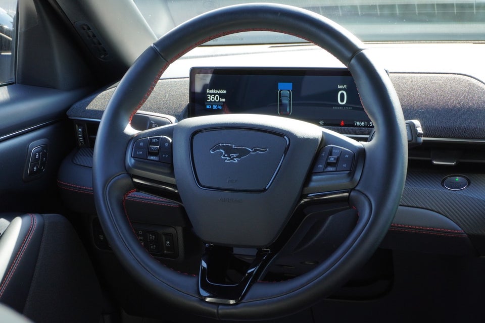 Ford Mustang Mach-E 88 Extended Range AWD 5d