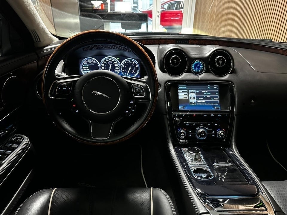 Jaguar XJ 5,0 V8 Portfolio aut. LWB 4d