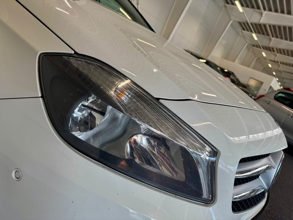 Mercedes A200 1,6 Urban 5d