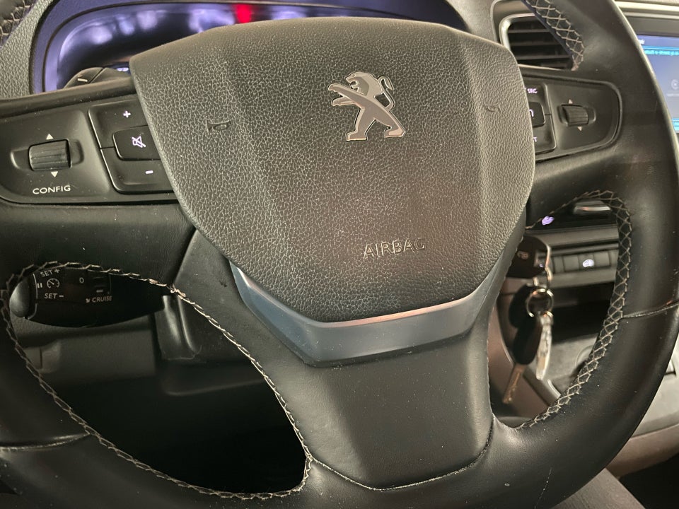 Peugeot Expert 2,0 BlueHDi 122 L3 Premium EAT8 Van