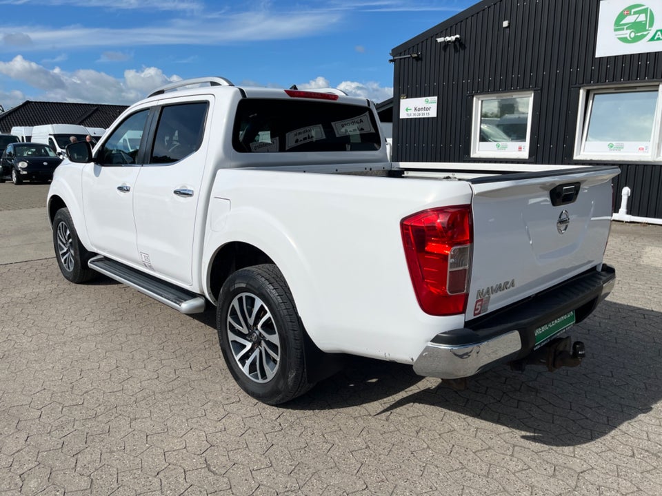 Nissan Navara 2,3 dCi 190 Db.Kab N-Connecta aut. 4d