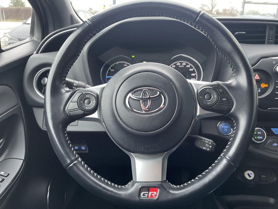 Toyota Yaris 1,5 Hybrid H3 GR Sport Smart e-CVT 5d