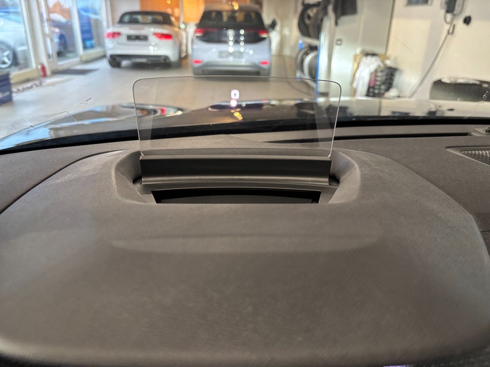 Citroën ë-C4 X 50 Shine 4d