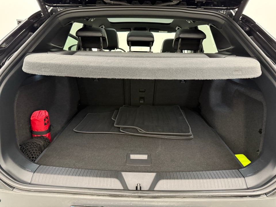 VW ID.4 77 Style 4Motion 5d