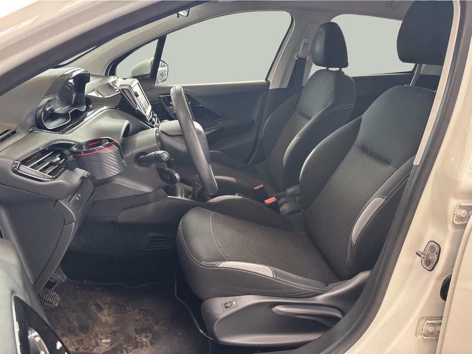 Peugeot 208 1,6 BlueHDi 100 Active 5d