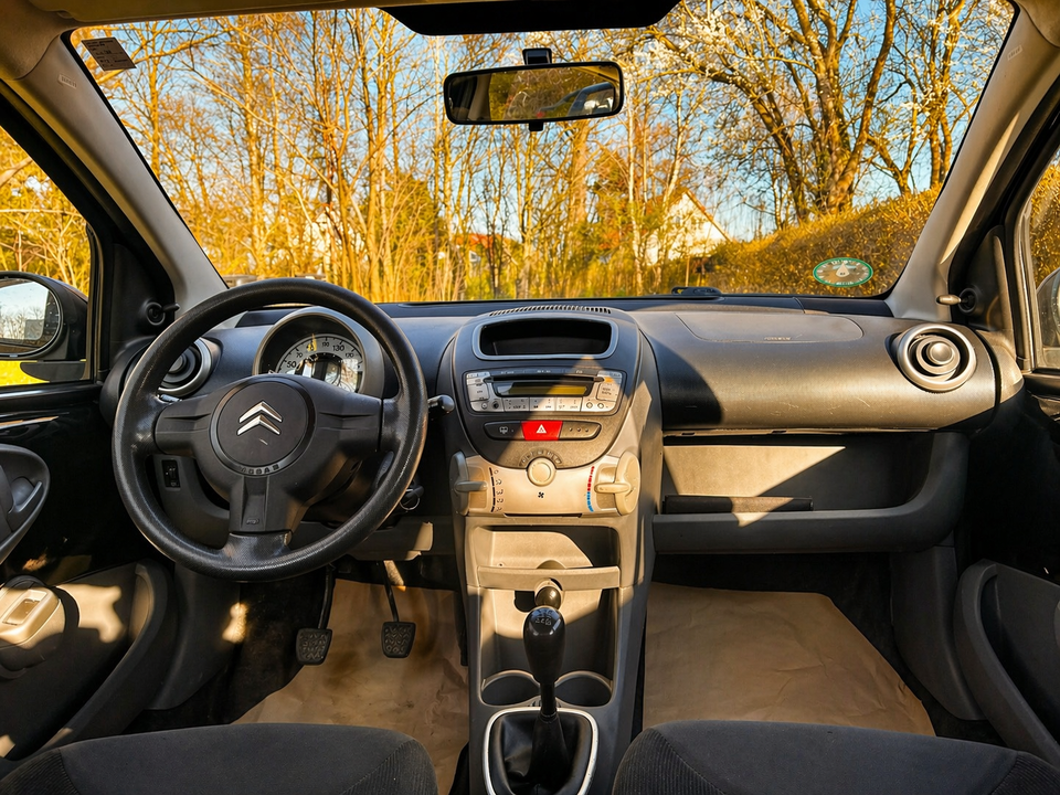 Citroën C1 1,0i Prestige 5d