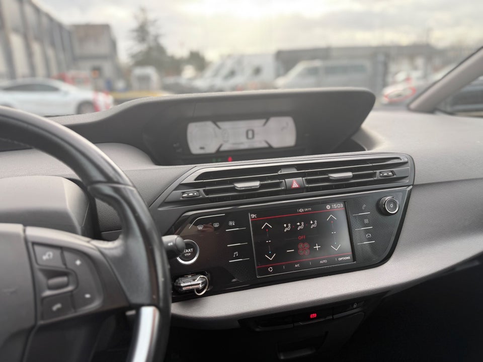 Citroën Grand C4 Picasso 1,2 PureTech 130 Attraction 7prs 5d