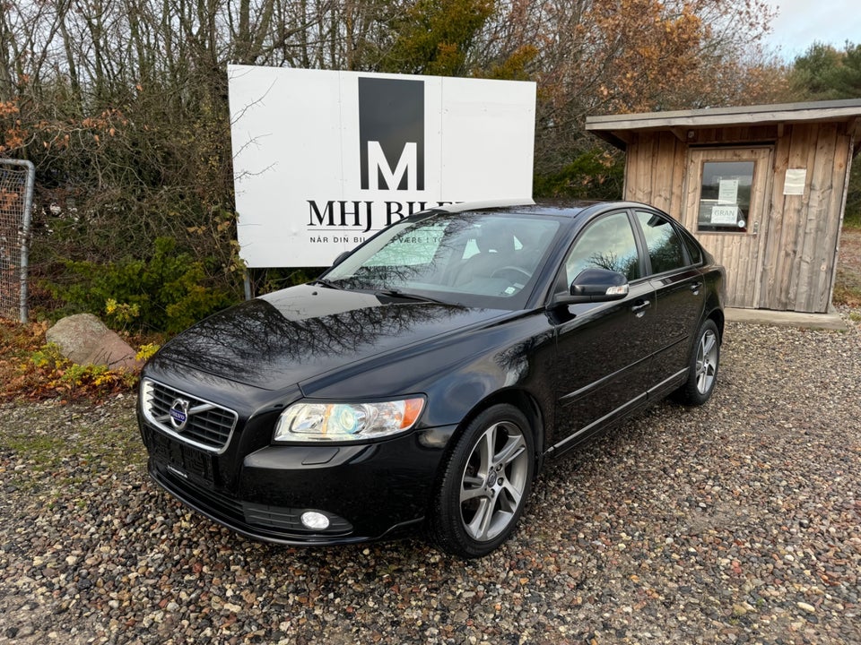 Volvo S40 1,6 D2 115 Momentum 5d