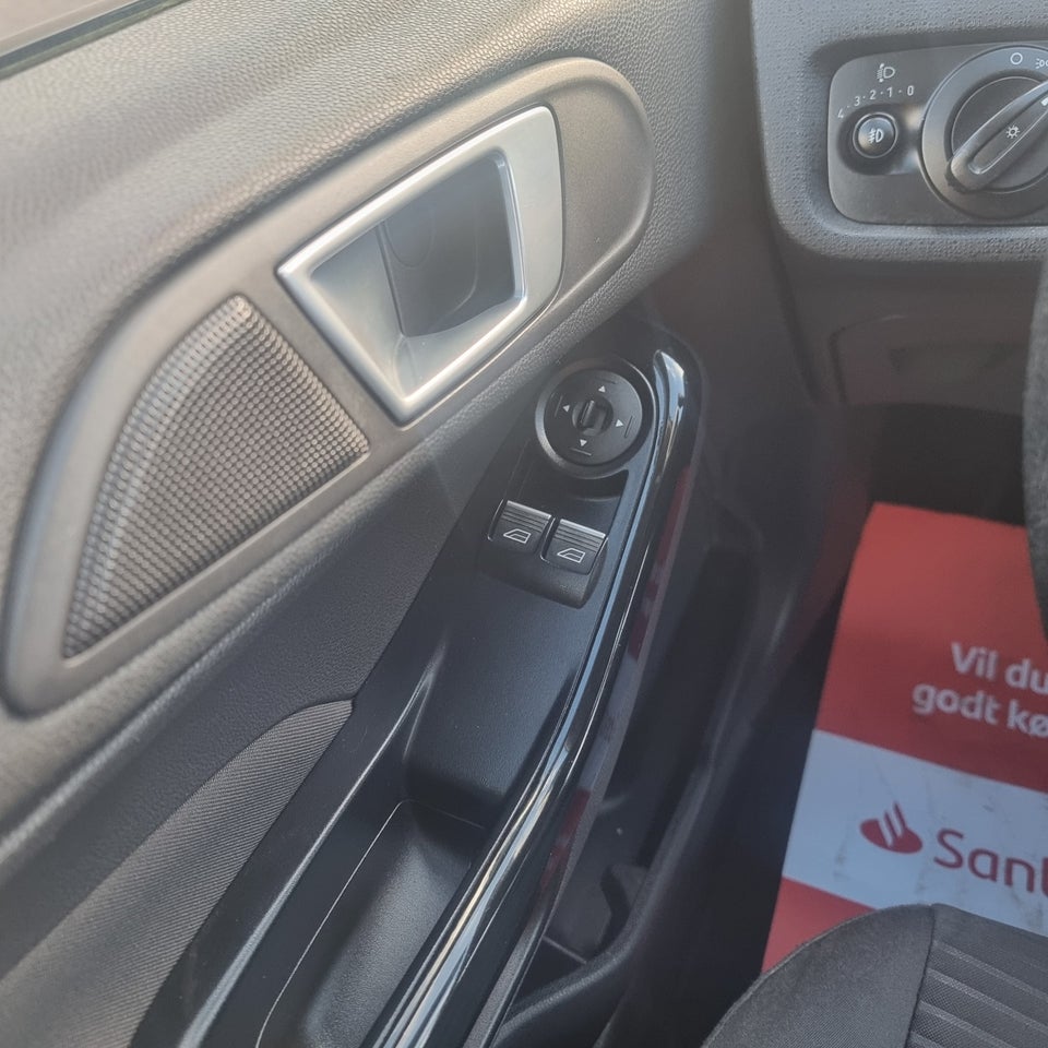 Ford Fiesta 1,0 SCTi 100 Titanium 5d
