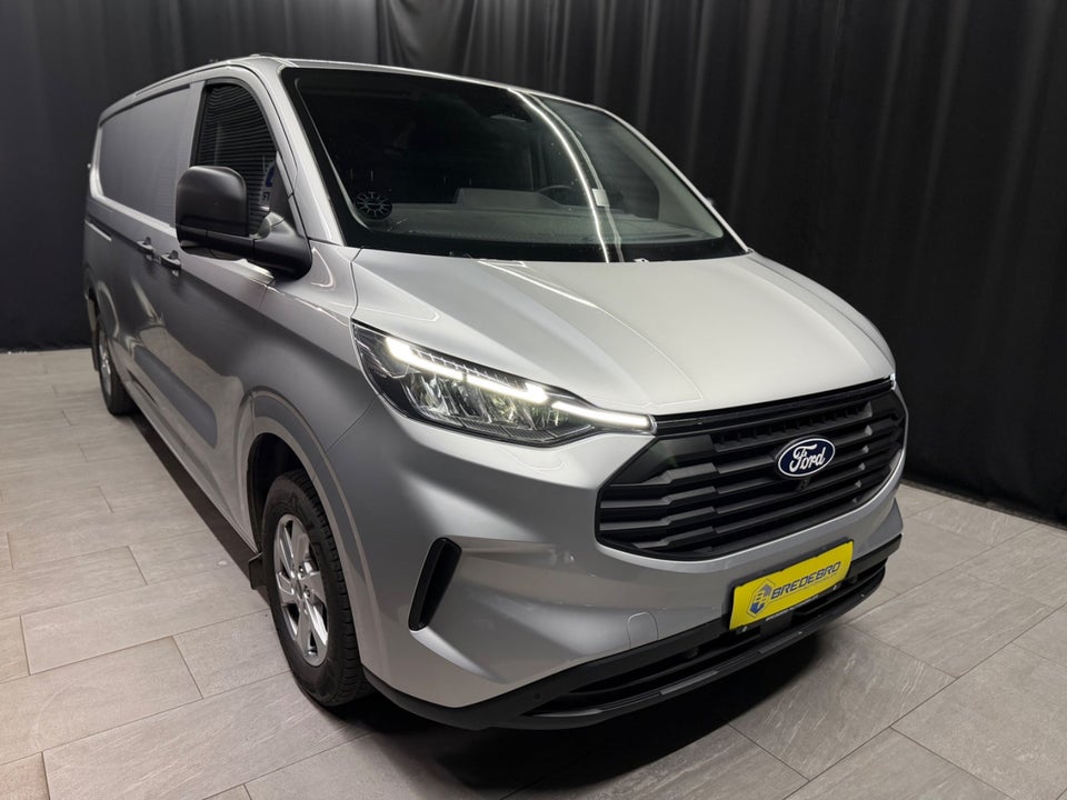 Ford Transit Custom 320 L2 2,0 EcoBlue Trail