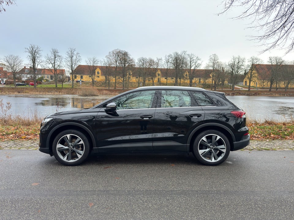 Audi Q4 e-tron 35  5d