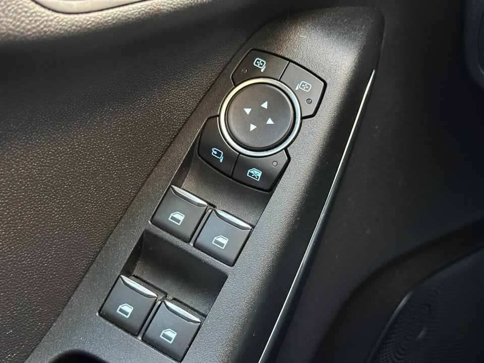 Ford Fiesta 1,0 EcoBoost mHEV ST-Line X 5d