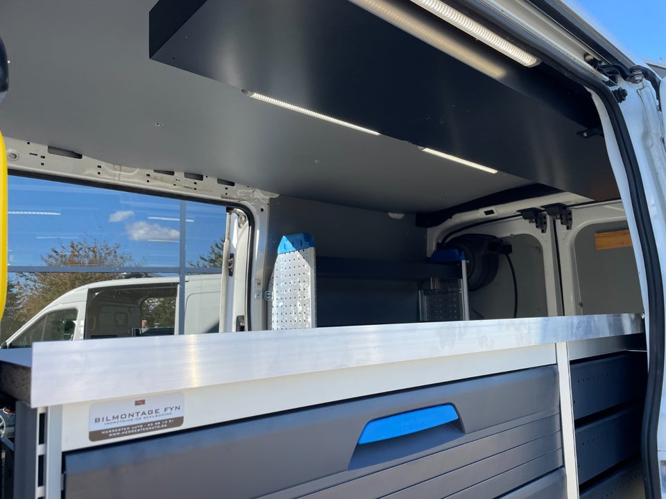 Ford Transit 350 L2 Van 2,0 TDCi 170 Trend H2 RWD