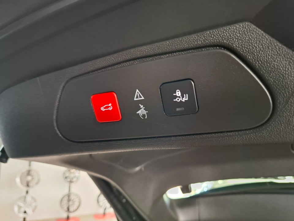 Opel Grandland X 1,6 Hybrid4 Ultimate aut. 5d