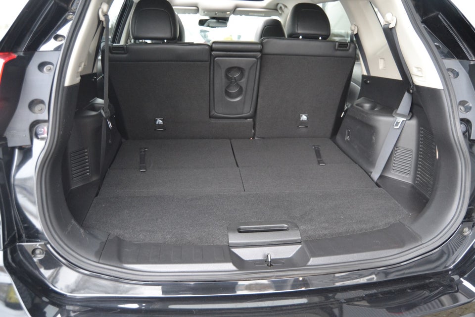 Nissan X-Trail 1,6 dCi 130 Tekna X-tr. 7prs 5d