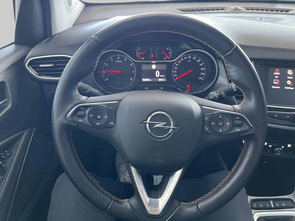 Opel Crossland X 1,2 Sport 5d