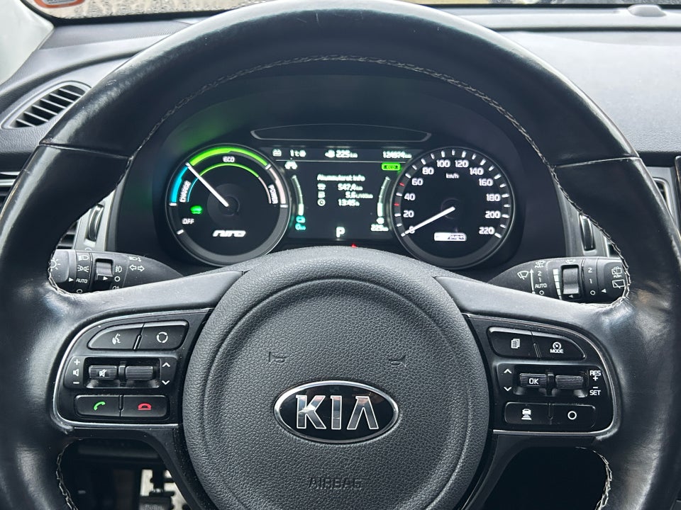 Kia Niro 1,6 PHEV Advance DCT 5d