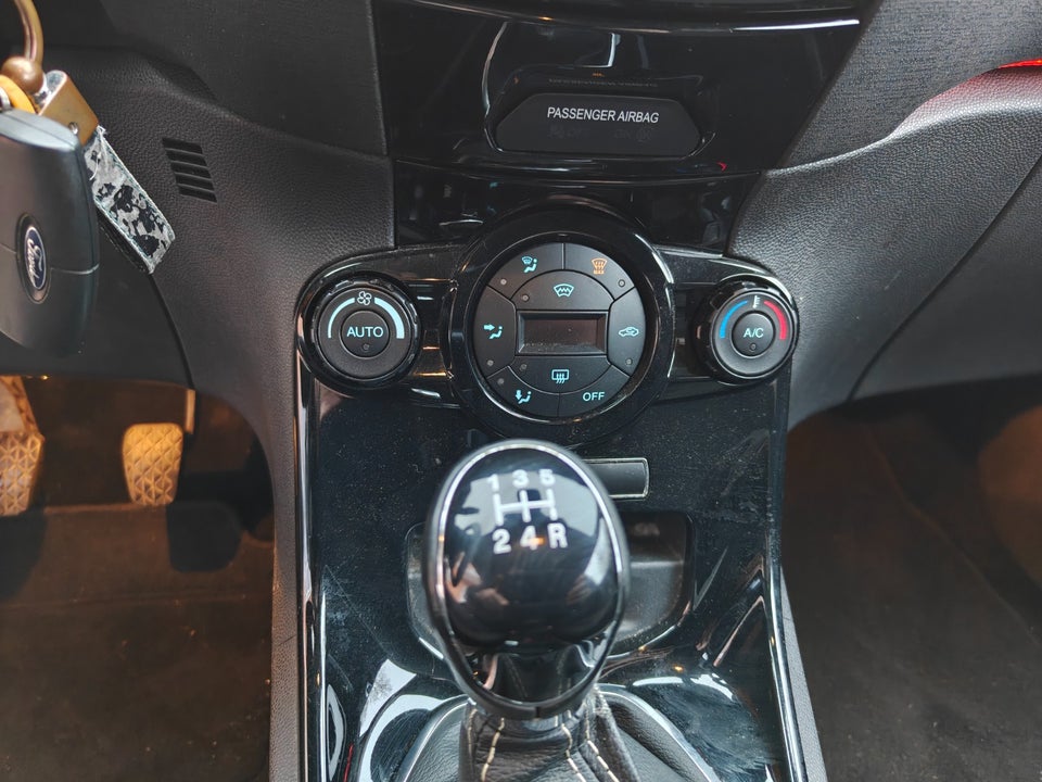 Ford Fiesta 1,0 SCTi 125 Titanium Van 5d