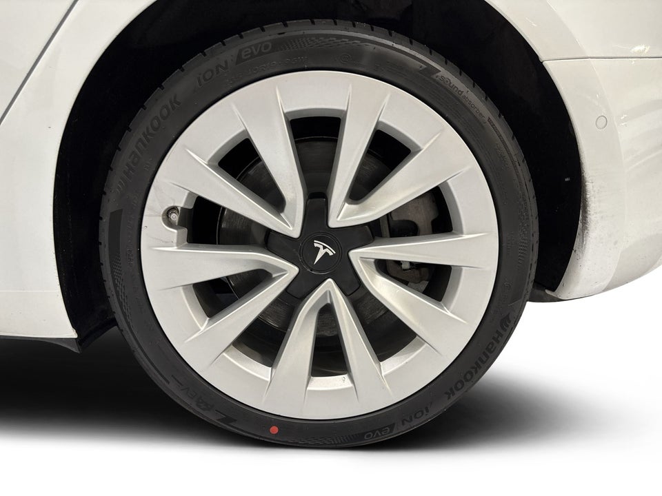 Tesla Model 3 Long Range AWD 4d