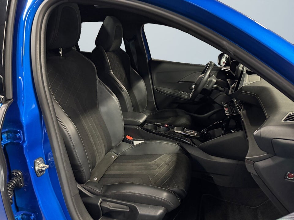 Peugeot e-208 50 GT Pack 5d
