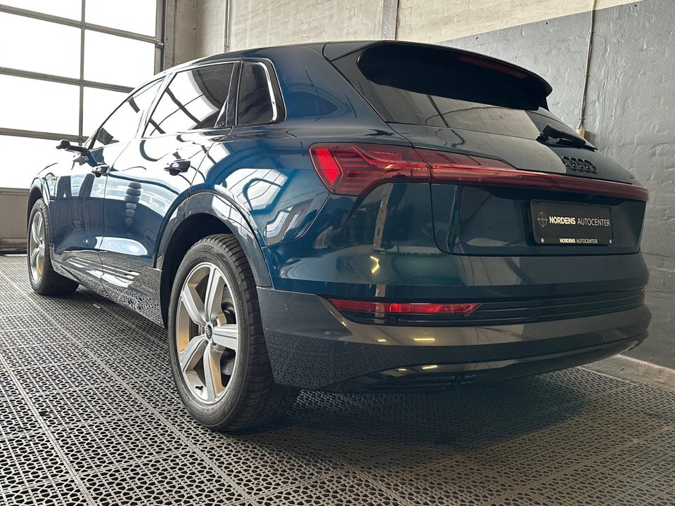 Audi e-tron 55 S-line quattro 5d