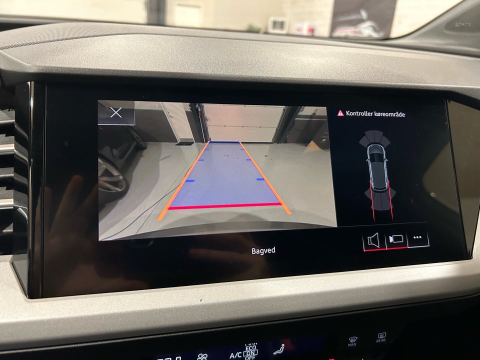 Audi Q4 e-tron 40 Advanced 5d