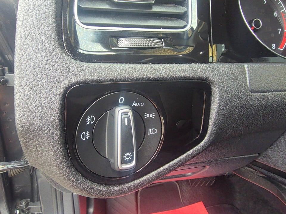 VW Golf VII 1,5 TSi 150 Highline Variant DSG 5d
