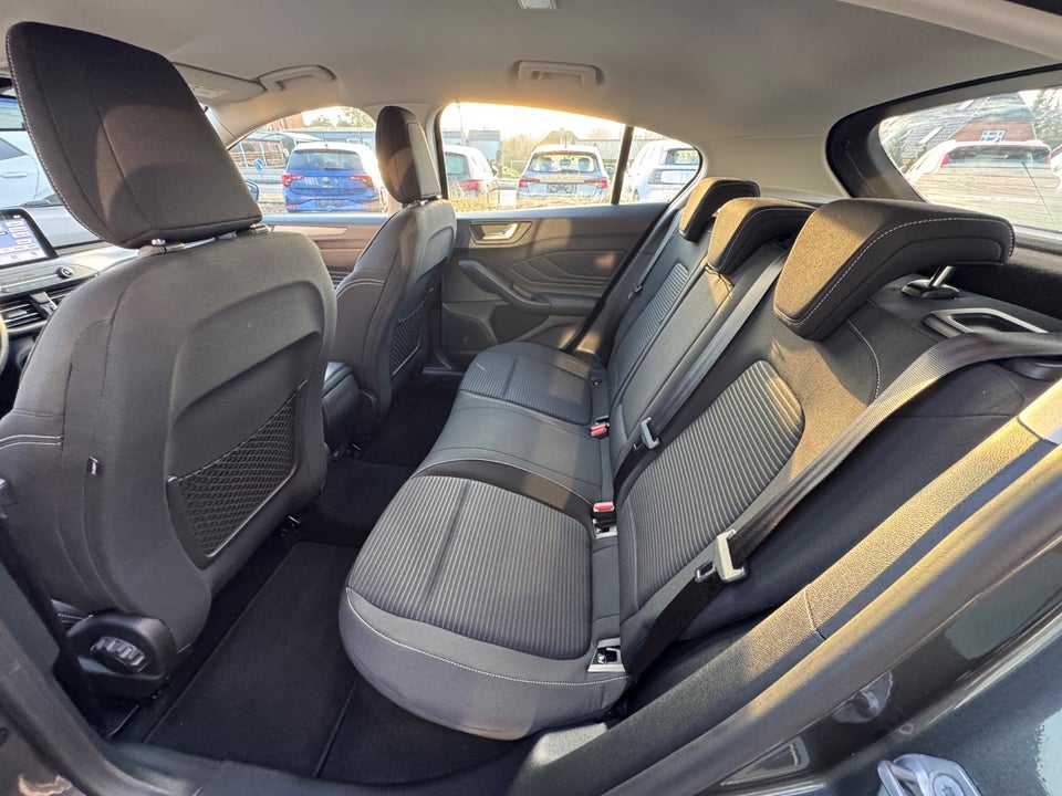 Ford Focus 1,0 EcoBoost Titanium 5d