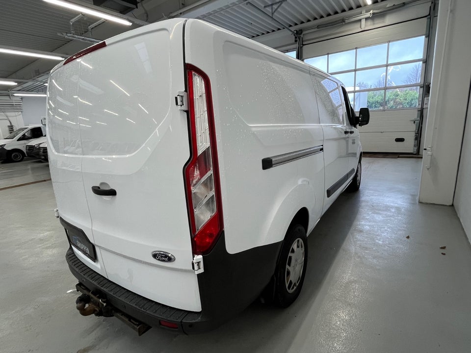 Ford Transit Custom 310L 2,0 TDCi 130 Ambiente