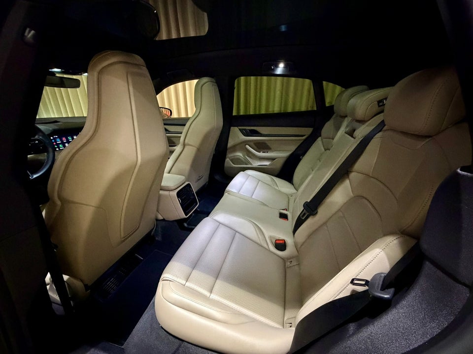 Porsche Taycan Sport Turismo 5d