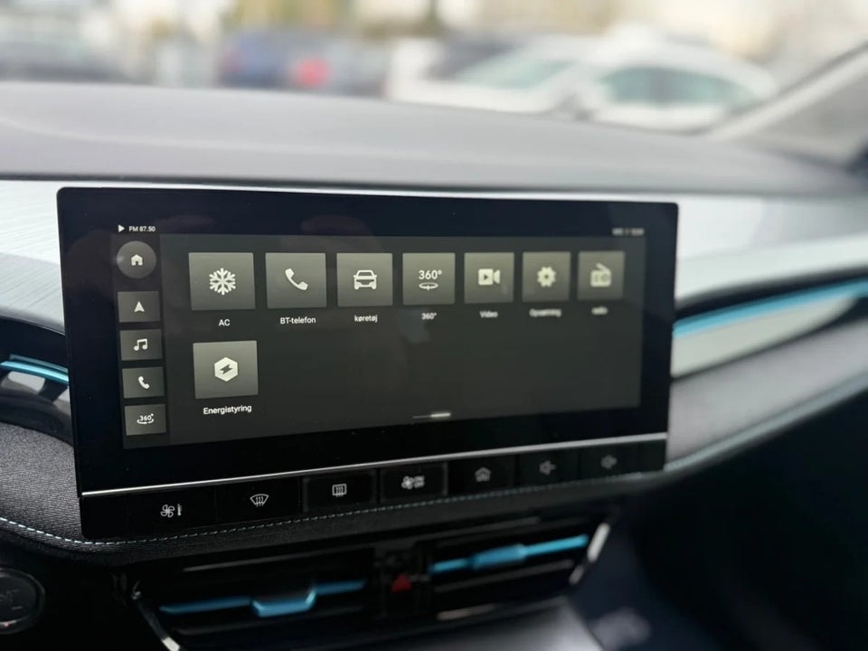 MG MG5 50 Luxury 5d
