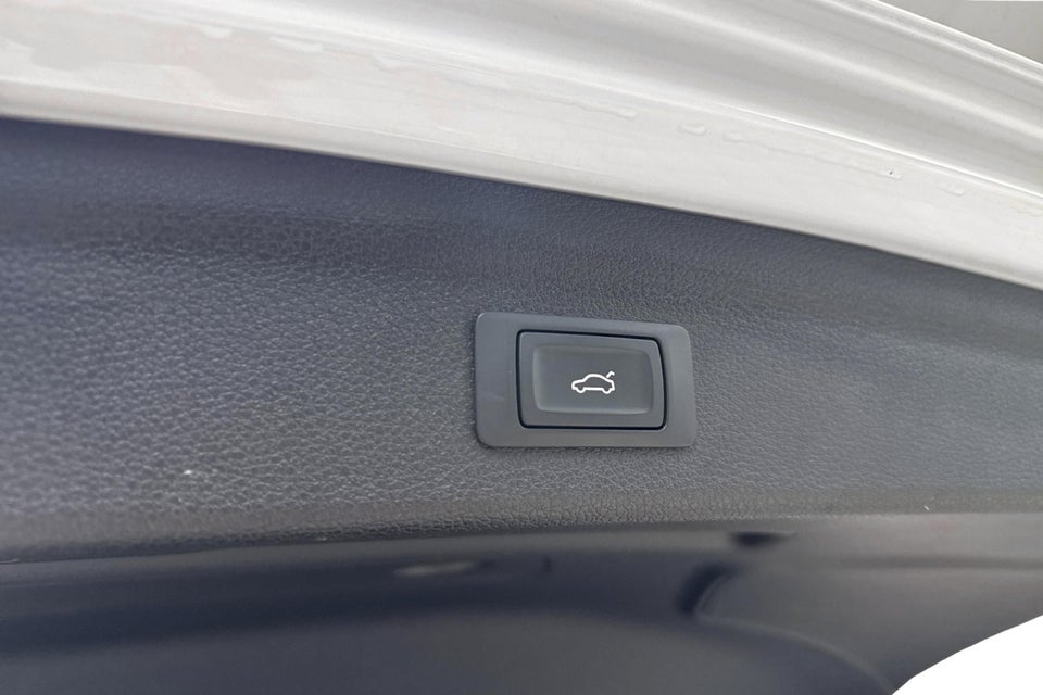 Audi Q3 45 TFSi e Attitude plus S-tr. 5d