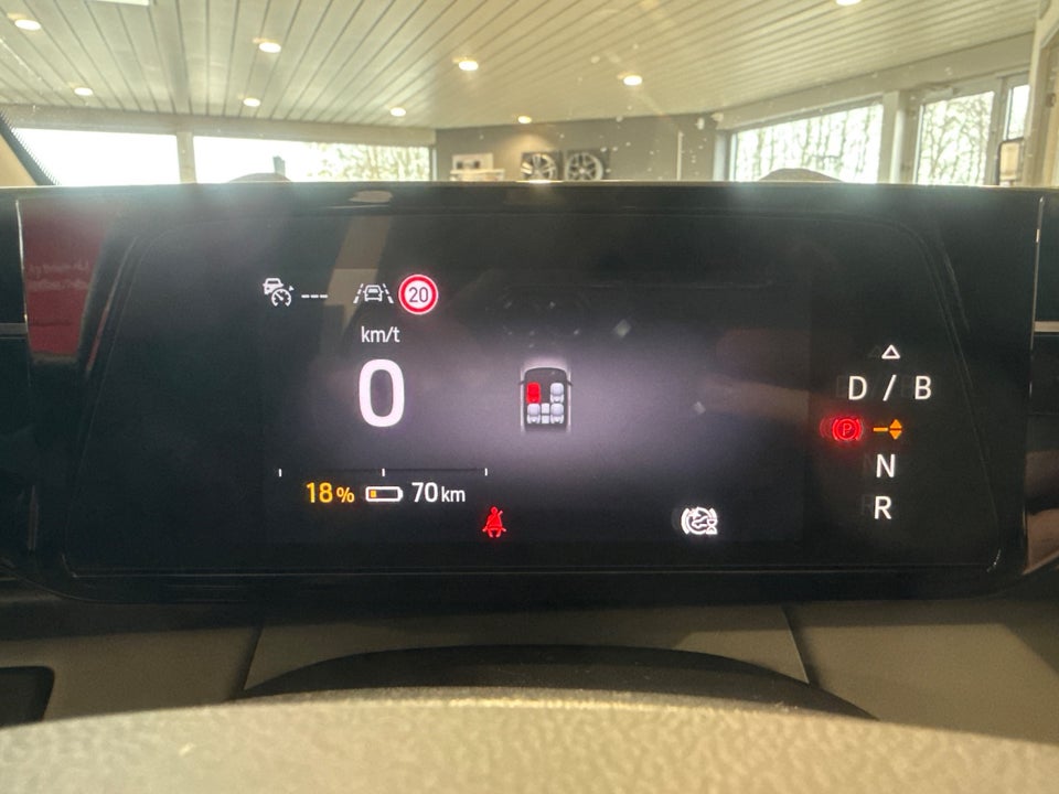 Ford Explorer 82 Premium Extended Range 5d