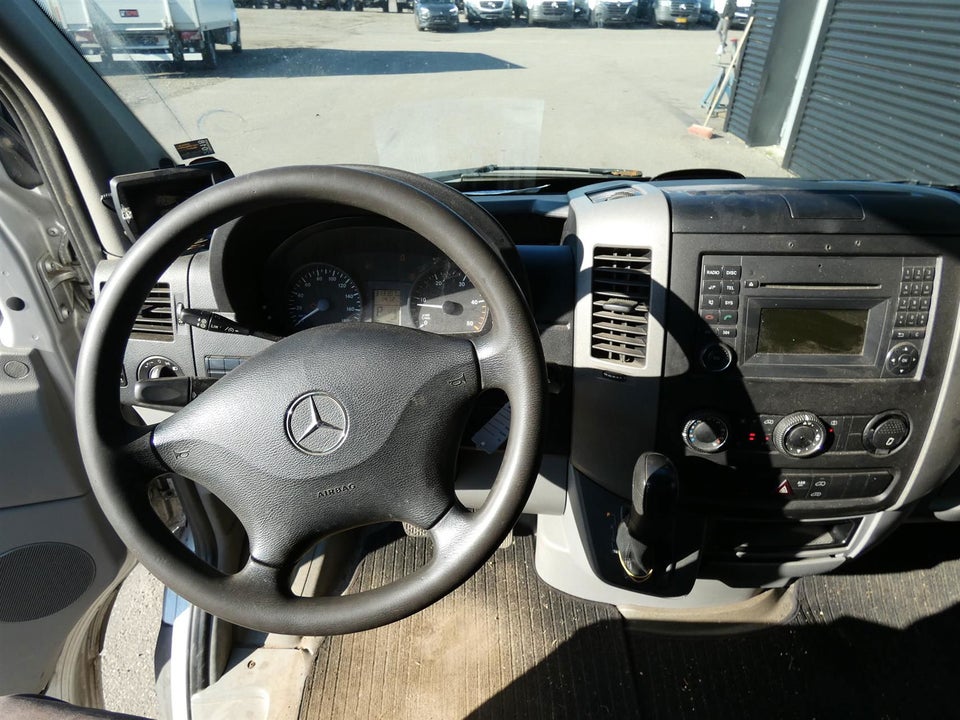 Mercedes Sprinter 316 2,2 CDi R2 Kassevogn aut. 6d