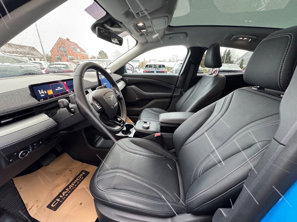 Ford Mustang Mach-E 73 Standard Range 5d