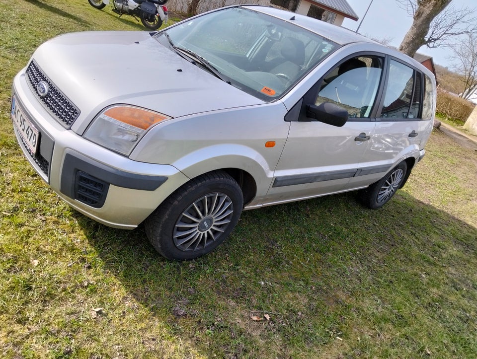 Ford Fusion 1,6 TDCi Ambiente 5d