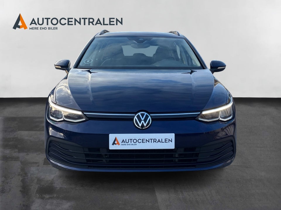 VW Golf VIII 1,5 TSi 130 Life Variant 5d