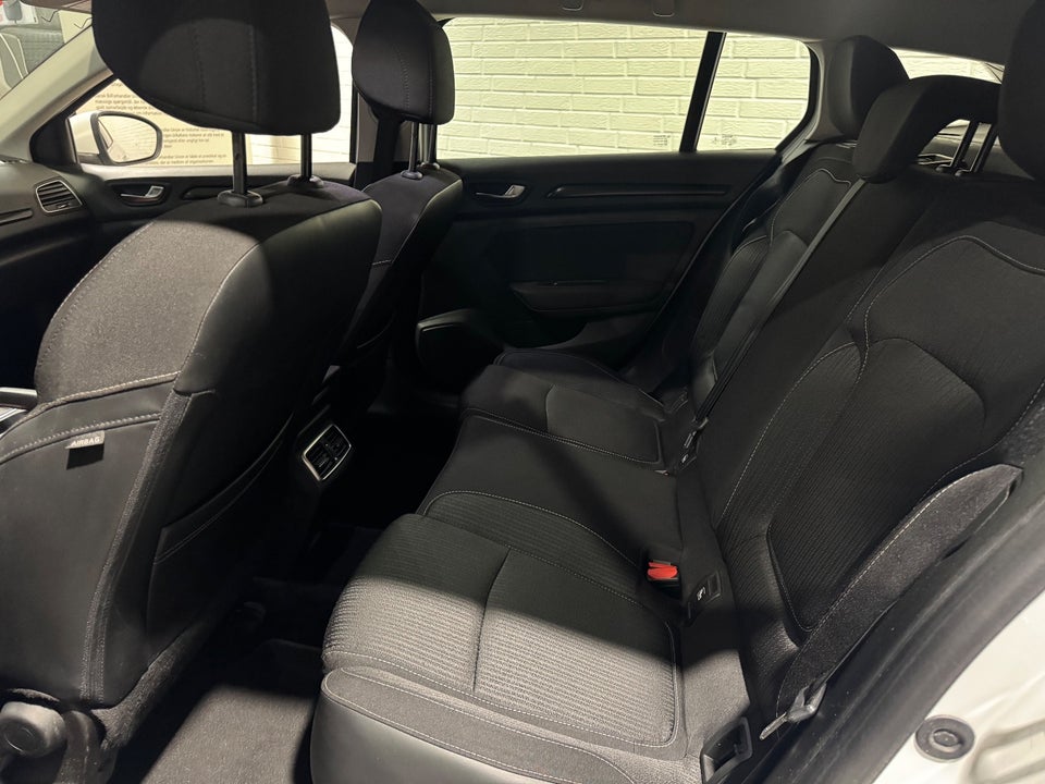 Renault Megane IV 1,5 dCi 110 Zen Sport Tourer EDC 5d