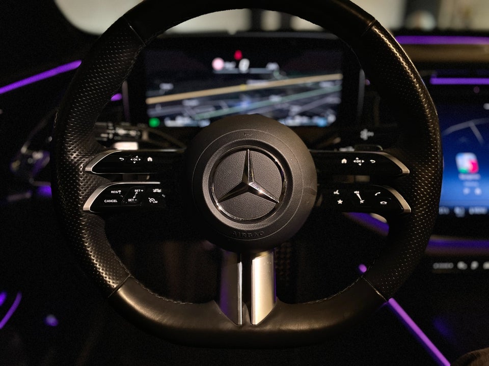 Mercedes E300 de 2,0 AMG Line stc. aut. 5d