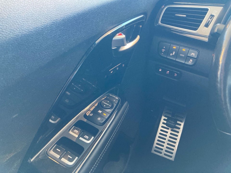 Kia Niro 1,6 PHEV Advance DCT 5d