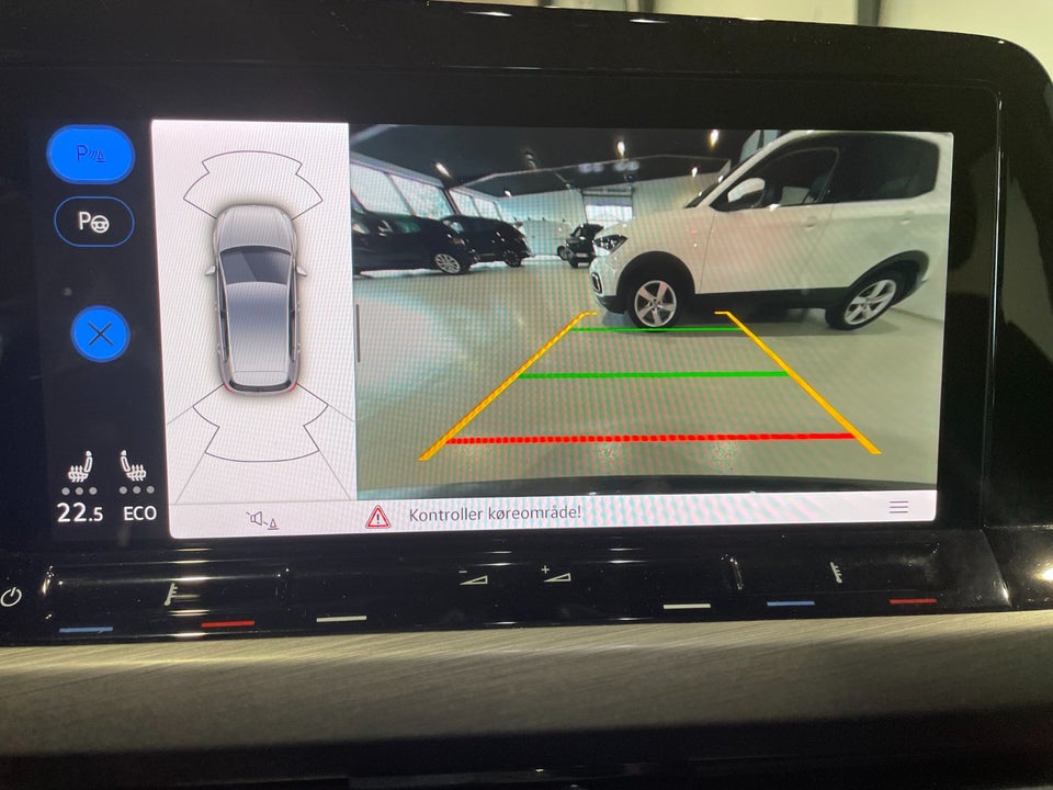 VW Golf VIII 1,4 eHybrid DSG 5d