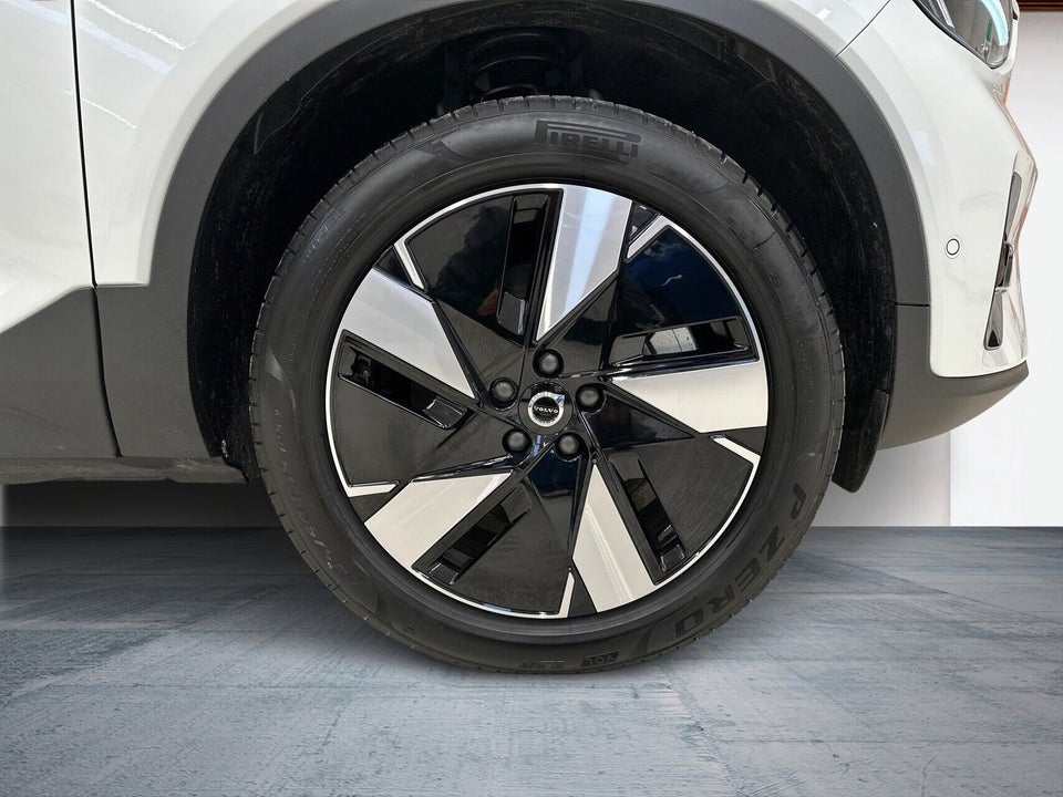 Volvo EX40 Extended Range Ultra 5d