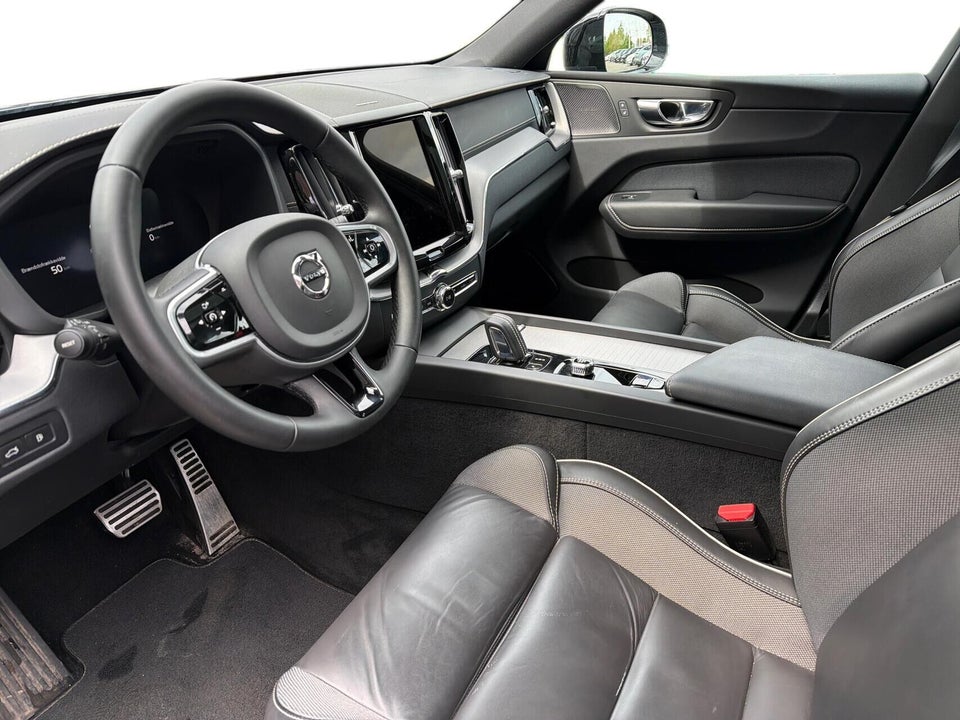 Volvo XC60 2,0 T6 ReCharge R-Design aut. AWD 5d