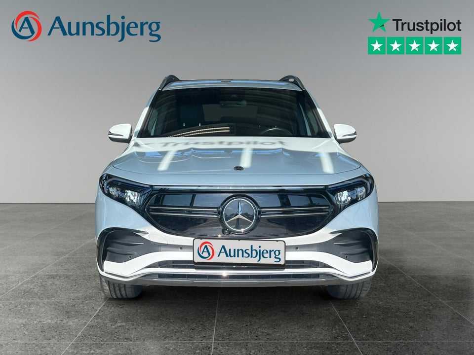 Mercedes EQB250 AMG Line 5d