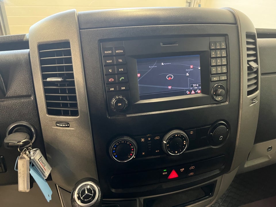 Mercedes Sprinter 319 3,0 CDi R3 Kassevogn aut. 5d