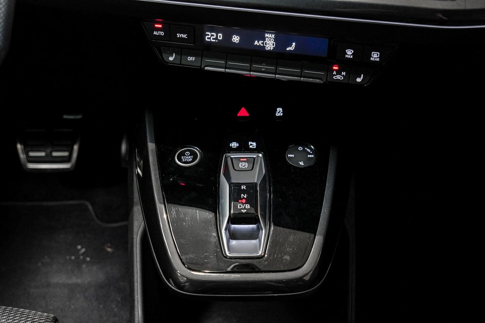 Audi Q4 e-tron 40 S-line 5d